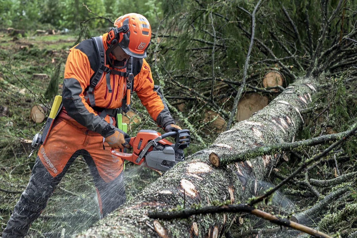 Husqvarna-550-XP-5-1.webp