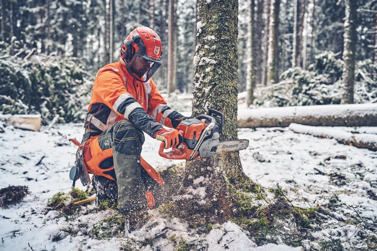 Husqvarna-560-XP-2.webp