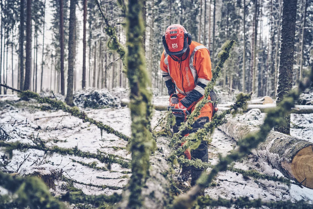 Husqvarna-560-XP-4.webp