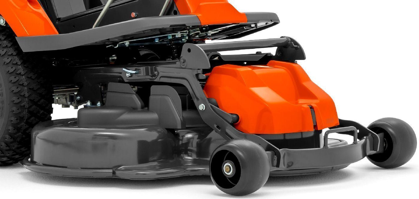 Husqvarna_R_214C_Detail_32694_c79dd37d-8945-4d9d-b038-1023475ecc0a_1800x1800.jpg